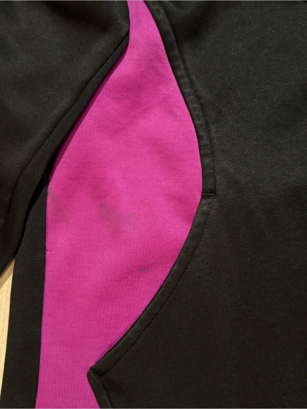 Under Armour Storm Girls Hoodie Youth M Black‎ Purple Pullover Sweatshirt